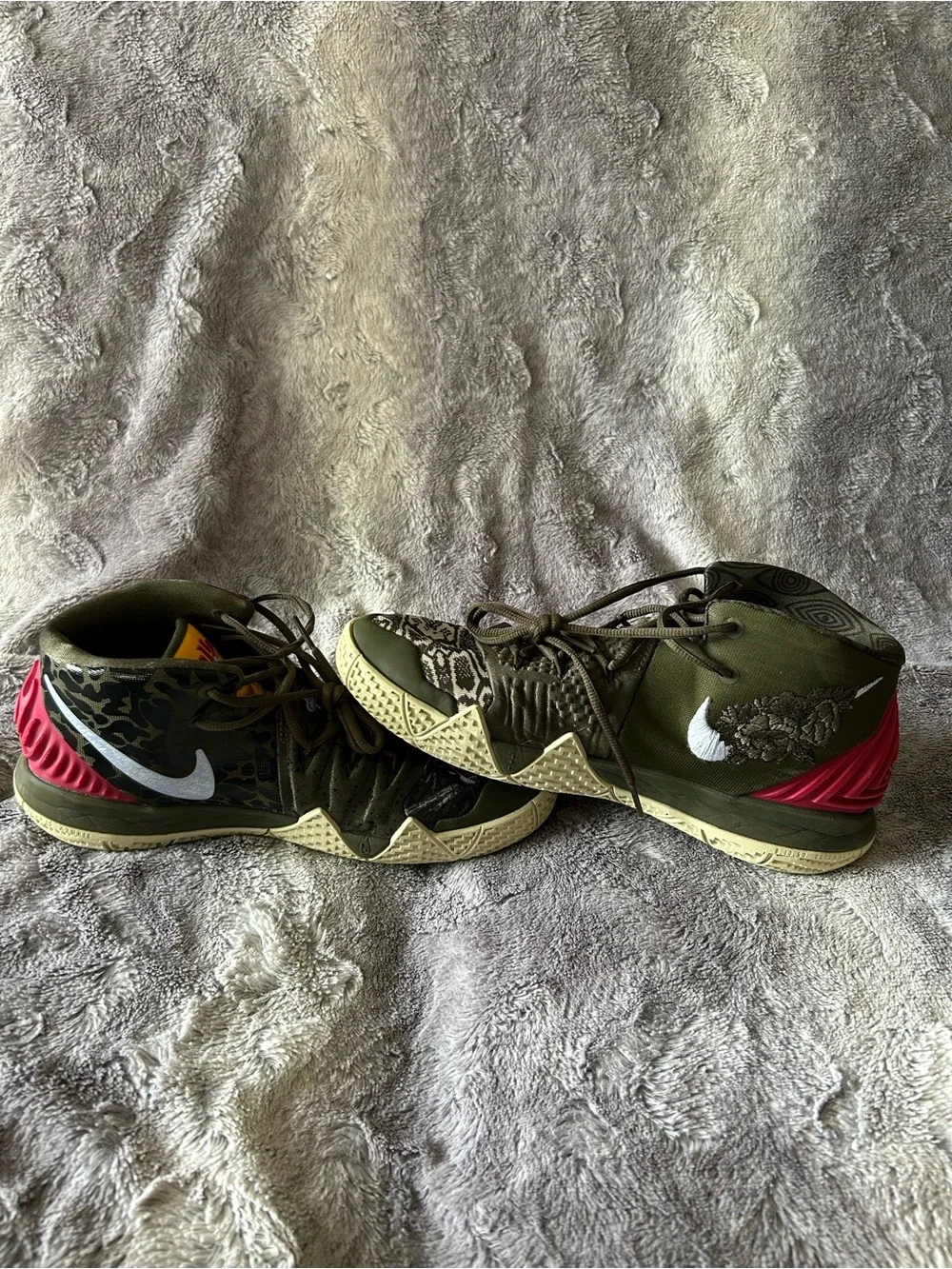 Nike bold patterned